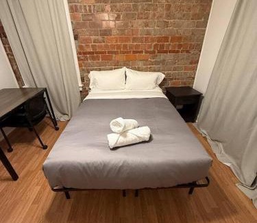 University City Apartment | 2BR w/Kitchen & Living Room Walk to Delmar Loop