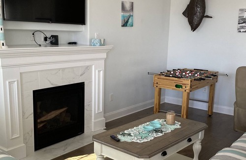 North End Condo | 2nd Floor Condo - Short walk to Beach/Downtown/ boardwalk Convenient Location!!
