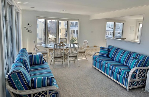 North Beach Haven Apartment | 2nd Floor OceanFront Duplex