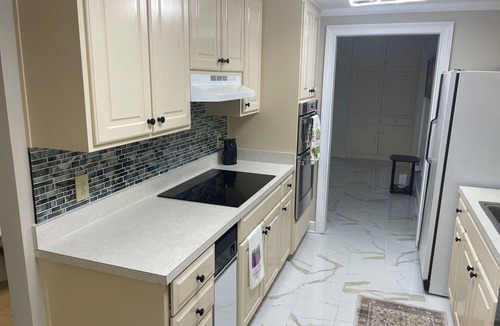 Downtown Condo | 3 Bdrm Condo on the River Downtn Augusta: security, parking garage, gym & sauna