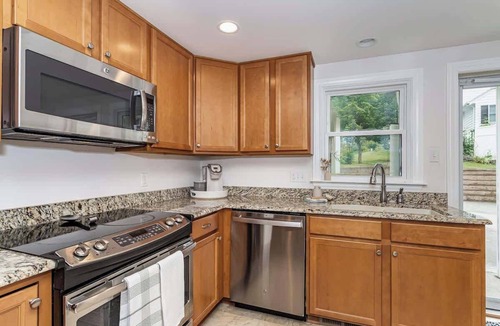 Ames House | 3 bed/2 bath-Walk to Jack Trice Stadium