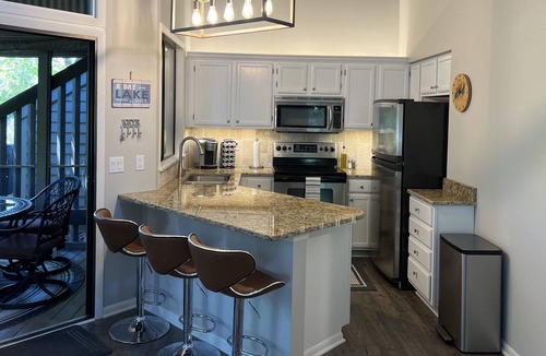 Fontana House | 3 Bedroom - Lake Geneva - Indoor Pool - Abbey Springs 5 Star Resort