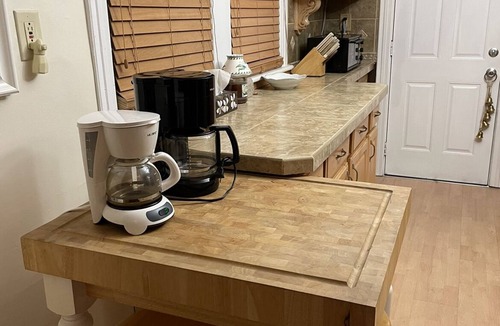 Wildwood House | 3 Bedroom 1 & 1/2 bath, 2 Blocks from Beach