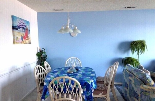 Sea Isle City Condo | 3 Bedroom 2 Bath Sleeps 8 Beachfront Condo Bookings are not confirmed until fully executed lease is received with Owner approval. CHECK IN TIMES VARY/CHECK YOUR LEASE