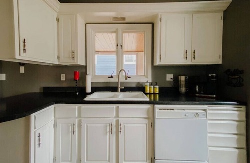Spearfish House | 3 bedroom, 2 bathroom, Peaceful Family Home