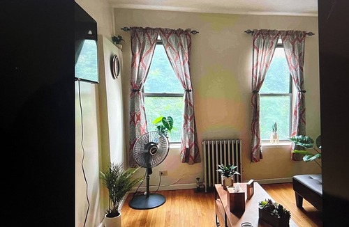 Flatbush Apartment | 3-bedroom apartment rental