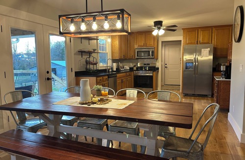 Tigerville House | 3-bedroom Farmhouse at the Base of the Blue Ridge Mountains