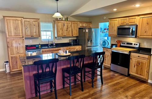 Powell House | 3-bedroom house in beautiful Stella providing a peaceful Country Getaway