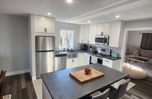 Dennisville House | 3-bedroom house in charming minutes from the beach.