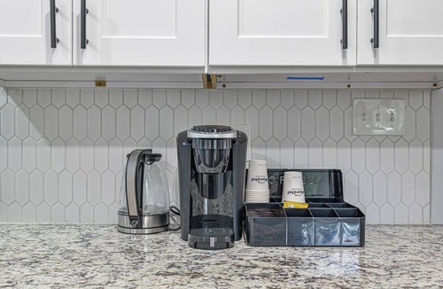 East Atlanta House | 3-bedroom house in pleasant Atlanta, Conveniently located on E kirkwood