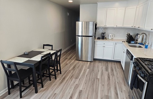 Keansburg House | 3-bedroom house in wonderful Keansburg with AC