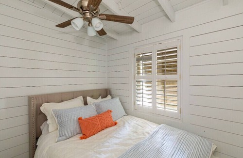 Little Kowaliga Cabin | 3-bedroom Lake Martin, AL cabin in cool Equality with WiFi, AC