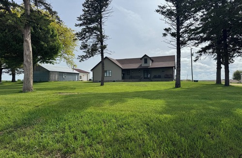 Littleport House | 3 Bedroom Scenic Ridge Retreat - Minutes to Backbone State Park
