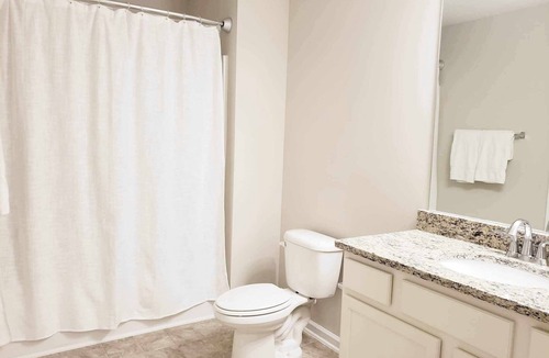 St. Andrews House | 3-bedroom townhome conveniently located