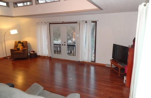 Rochester House | 3 blks to St. Marys 3,800 sq ft Covered By Faith