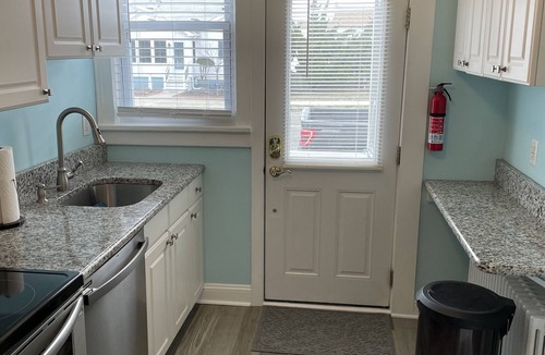 North End Condo | 3 BR, 1 Bath Condo - Off Street Parking - Accepting Bookings for Summer 2026