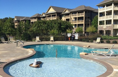 Talladega Condo | 3 Br 2ba Lakefront Condo, Fully Furnished On Logan Martin FALL 2021 Talladega!