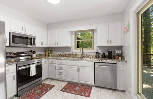 Westover House | 3 BR Waterfront Escape-Koi Fish & Arcade