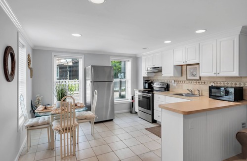 Avon Condo | 3 homes from Ocean, steps away from down town Bay Head and restaurants & shops!
