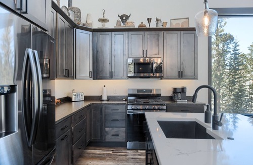 Lead Cabin | 3 Level Spacious 2400+ Sq. Ft., Walk to Clubhouse Pool, Parking for Trailers