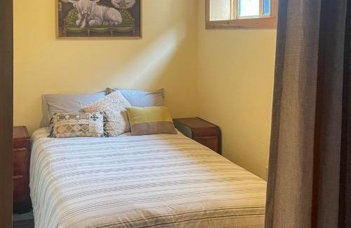 Hot Springs House | 3 Mi to Dtwn: Mtn-View Retreat in Hot Springs!