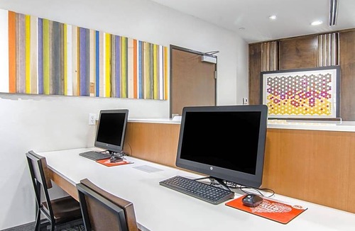 Atchison Hotel | 3-Star Hotel ∙ Holiday Inn Express & Suites - Atchison, an IHG Hotel