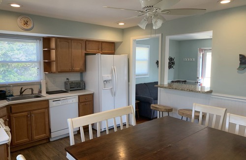 Seaside Heights Apartment | 308 Webster Ave 2nd floor apartment, sleeps 10 w/beach badges - walk to beach