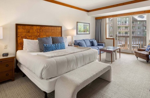 Stowe Area Cabin | #347 | Studio |The Maple | 3rd Floor Pool & Mountain Views
