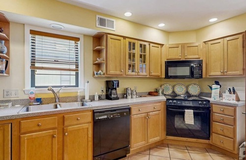 Dodds Addition House | 38389 F Benson St #15