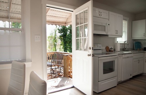 Spartanburg House | 3b/2b Newly Updated River Home with BBQ in charming Spartanburg