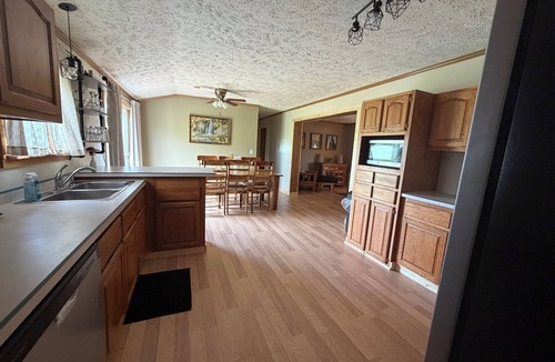 Sturgis Cabin | 3Bedroom, 2 Bath Cabin Located in Sturgis South Dakota just minutes from Downtown Sturgis
