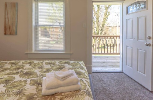 Tower Grove East House | 3BR-2BA Townhome TGE Neighborhood ABODEbucks