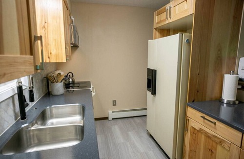 Polk City House | 3BR-Easy Lake Access-PingPong-Surrounded by Woods