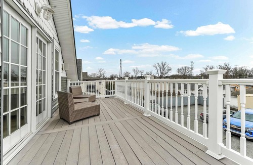 Wilmington House | 3BR Home w/Private Movie Theater Free Parking