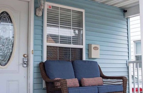 West Belmar House | 3BR Near Belmar Beach ,4 Beach Passes , Beach Chairs, Chef’s Kitchen, Grill