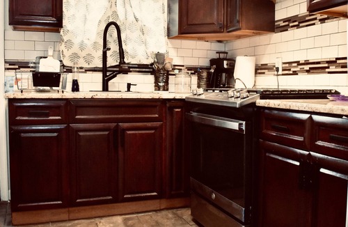 South Philadelphia House | 3BR Philly townhome w/AC near World Cup, action, dining, bars and transit!