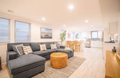 Ventnor City Apartment | 3BR w/Outdoor Oasis - 1.5 Blocks to Beach