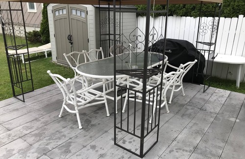 Wildwood Apartment | 4.5 blocks to beach. Huge yard