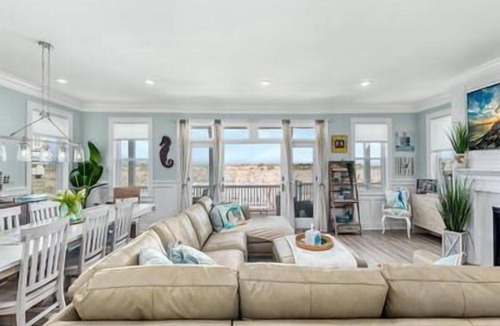 South End Condo | 4 bedroom 2.5 bath updated condo!