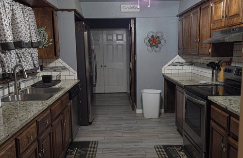Cushing House | 4 bedroom, 2 bath, and 2 living area house. 30 mins from Stillwater/OSU