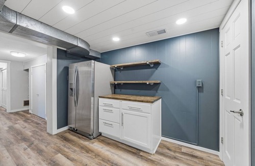 Alexandria Cabin | 4 Bedroom cabin featuring breathtaking views and clean water just steps away!