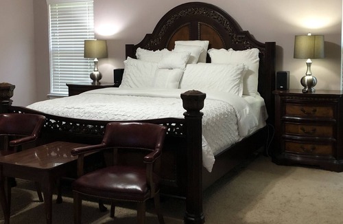 Dallas House | 4-Bedroom Family-Friendly Vacation Whole House Rental