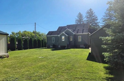 Clear Lake House | 4-bedroom house in adorable Clear Lake with AC, WiFi. Enjoy your stay