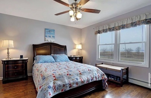 Union Beach House | 4-bedroom lovely house in serene bayside town with water views,short beach walk
