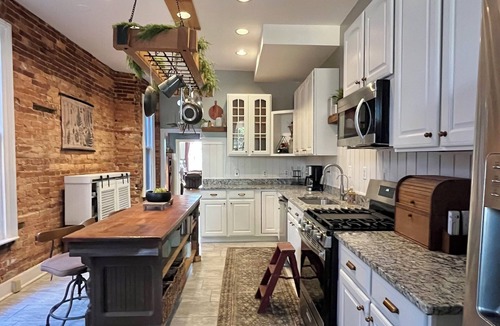 Downtown House | 4-bedroom Row Home with Speakeasy Style Bar In the Heart of Downtown Frederick
