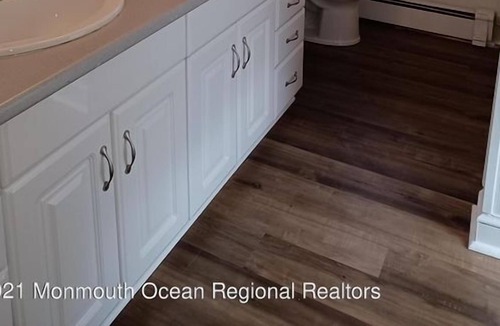 West Long Branch Apartment | 4 Bedroom Single family 267771 by Houzlet