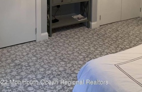 Elberon Apartment | 4 Bedroom Single family 343217 by Houzlet