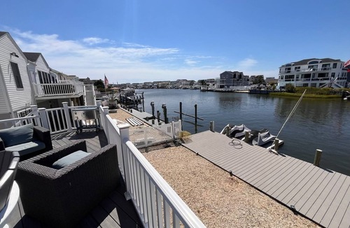 Beach Haven West House | 4-bedroom Waterfront house in Beach Haven West with WiFi, AC. Wash/Dryer incl.
