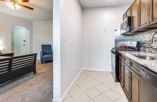 Brookland Apartment | 4 Mi to National Mall: Walkable Brookland Studio!