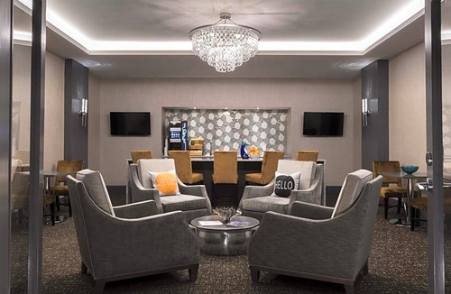 Downtown Hotel | 4-Star Hotel ∙ The Current Iowa, Autograph Collection